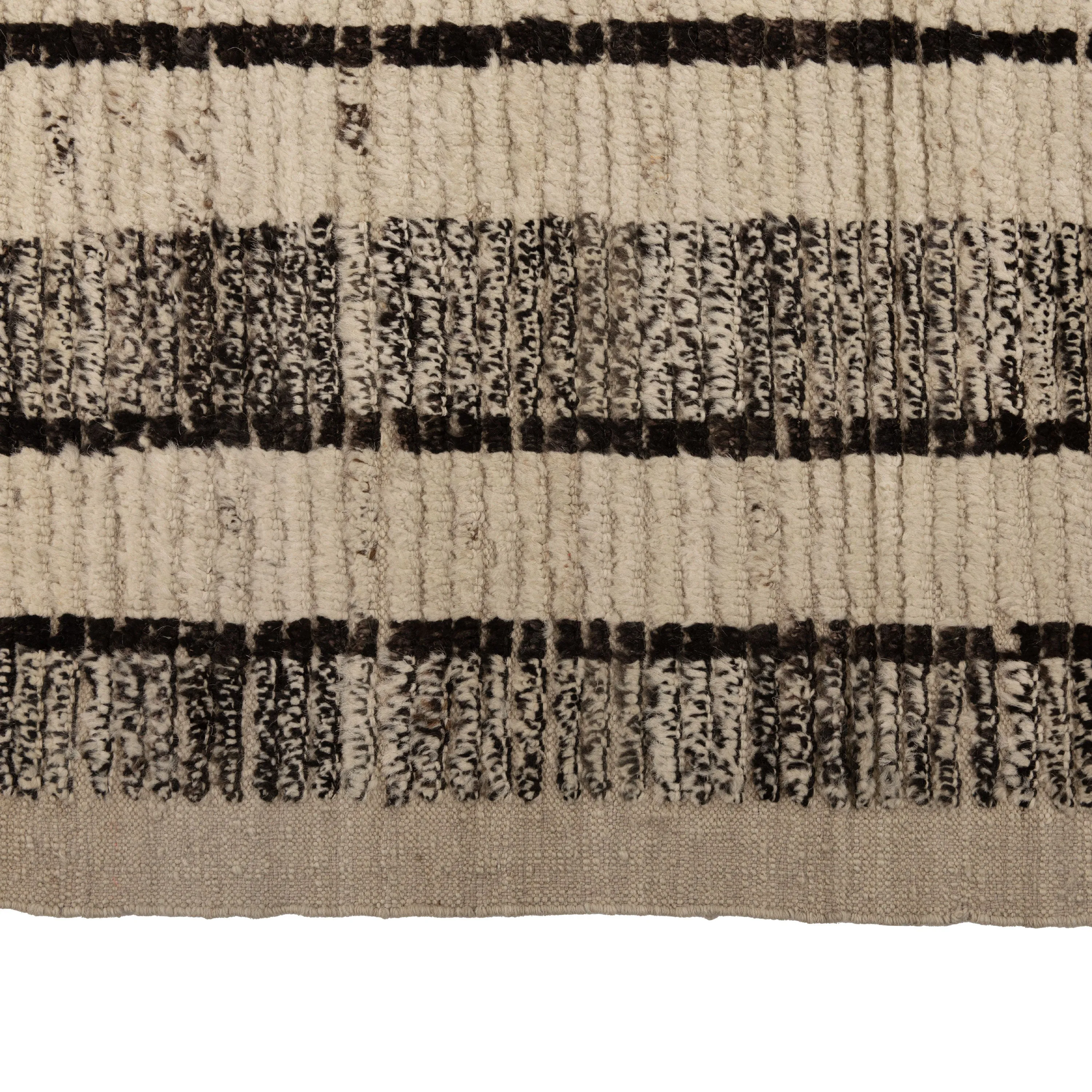 Black & Cream Zameen Modern Wool Rug - 10'8" x 13'10"
