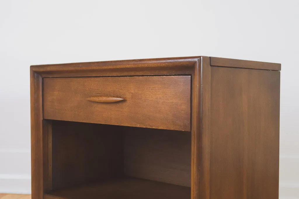 Broyhill Emphasis Nightstand