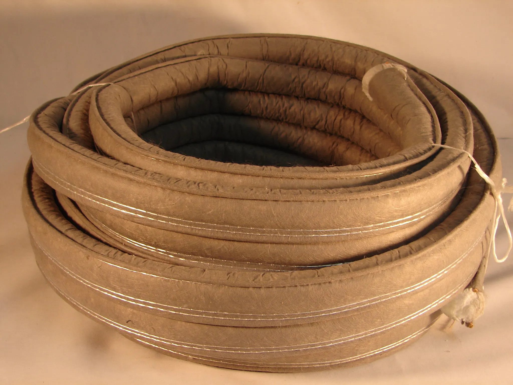 EDGE ROLL CLIP ON 1-1/4" X 50FT.
