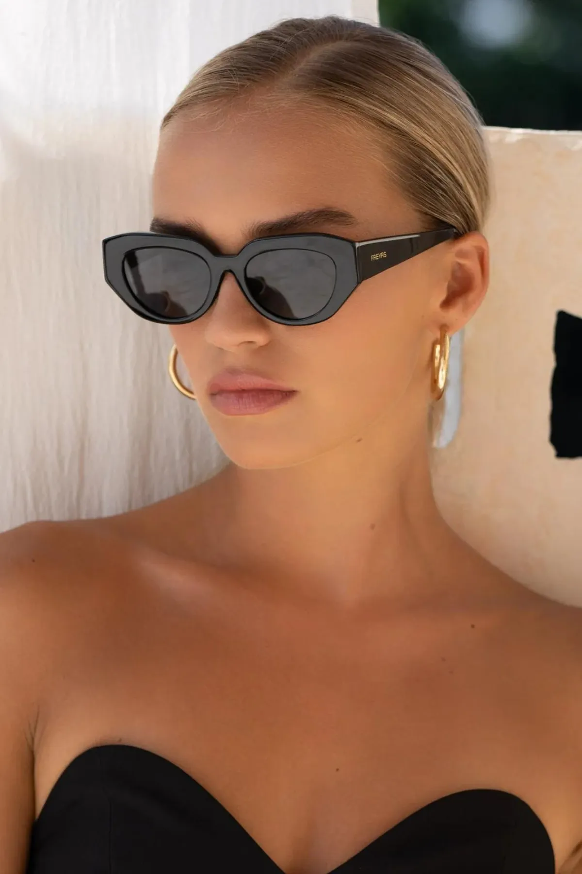 FREYRS Frankie Acetate Cat Eye Sunglasses Black
