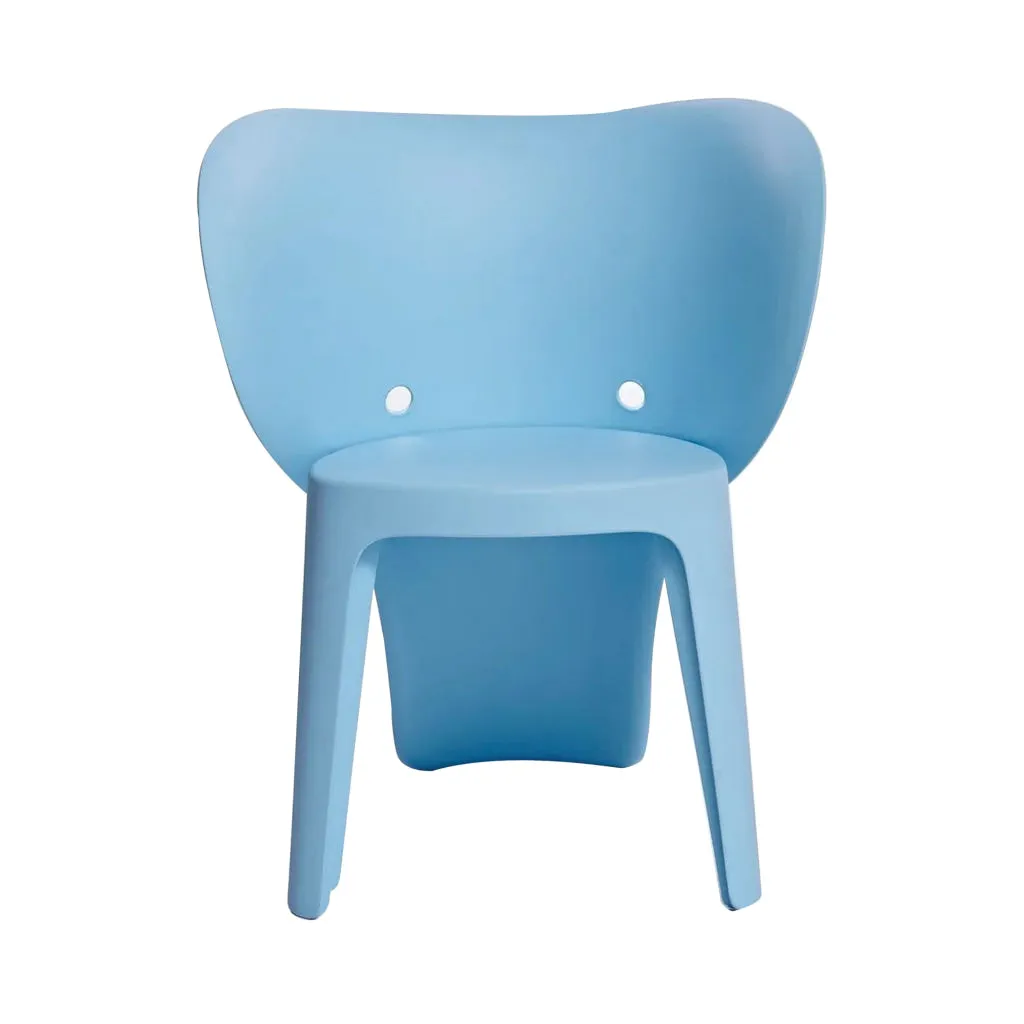 Fyna 16 Inch Kids Chair with Curved Back, Elephant Trunk Design, Blue By Casagear Home