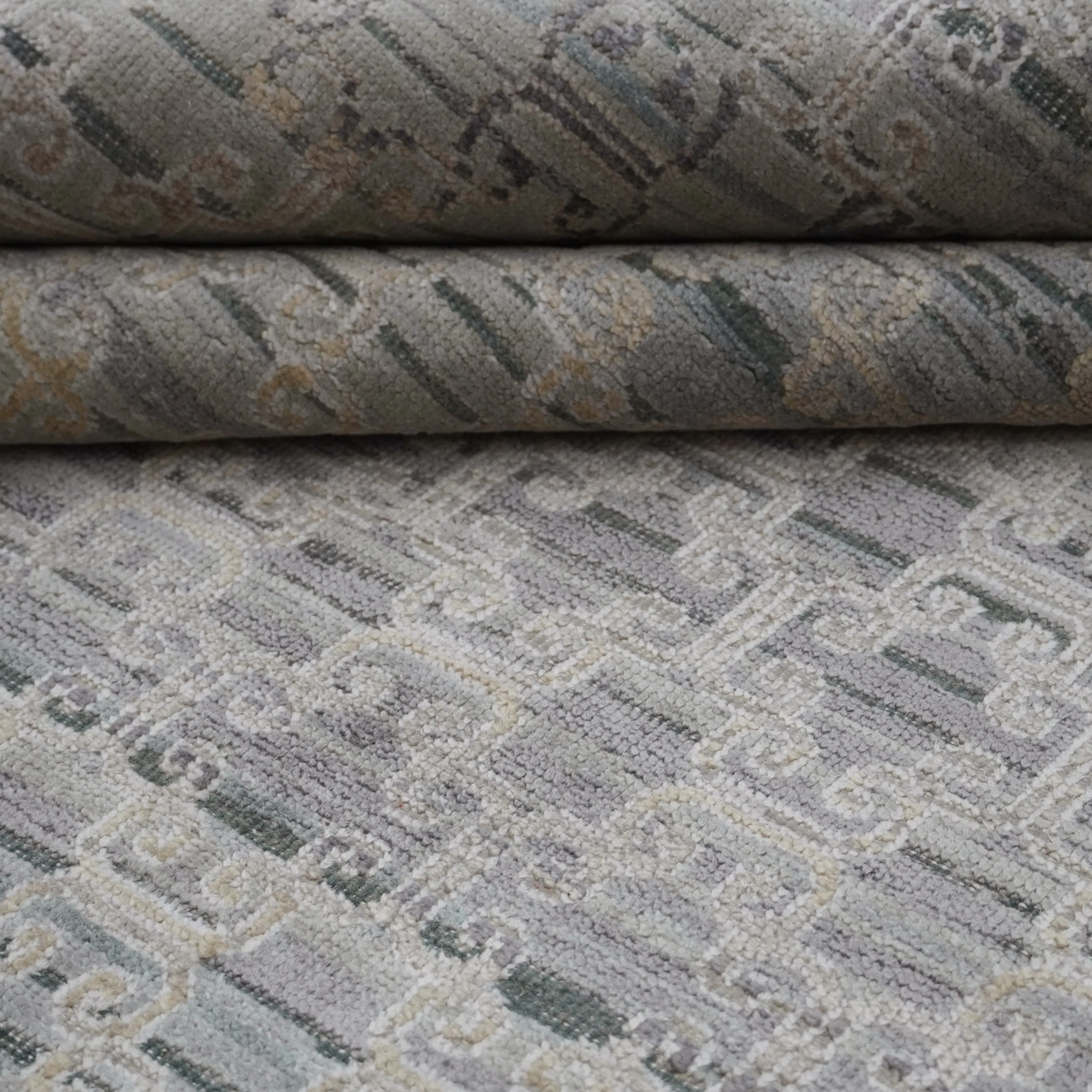 Grey Traditional Silk Rug - 9' x 12'