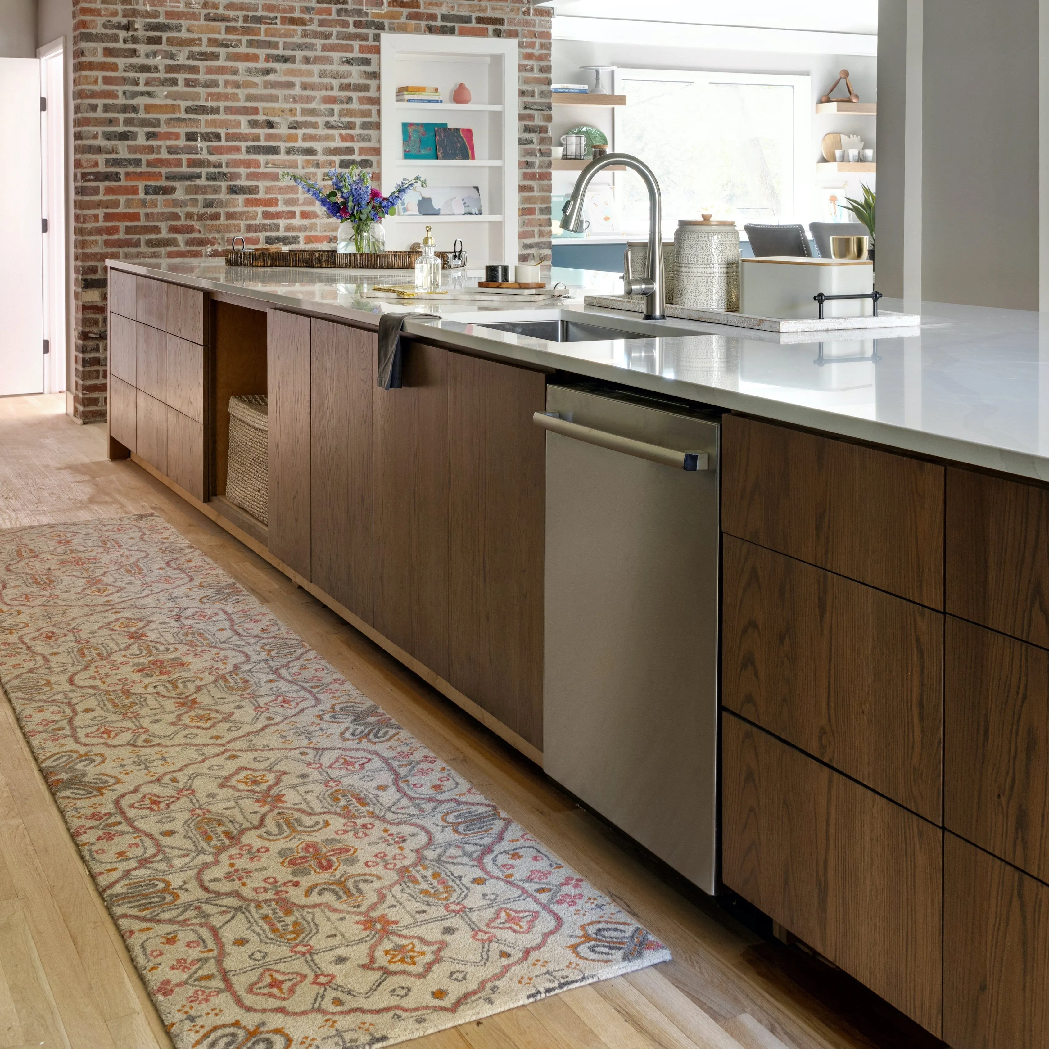 Helena Ivory Area Rug