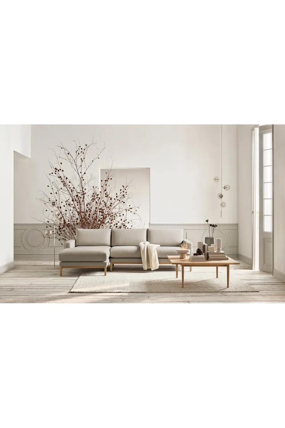 Lacquered Oak Scandinavian Coffee Table S | Bolia Berlin