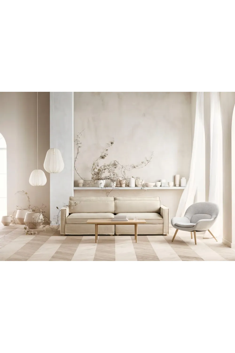 Lacquered Oak Scandinavian Coffee Table S | Bolia Berlin