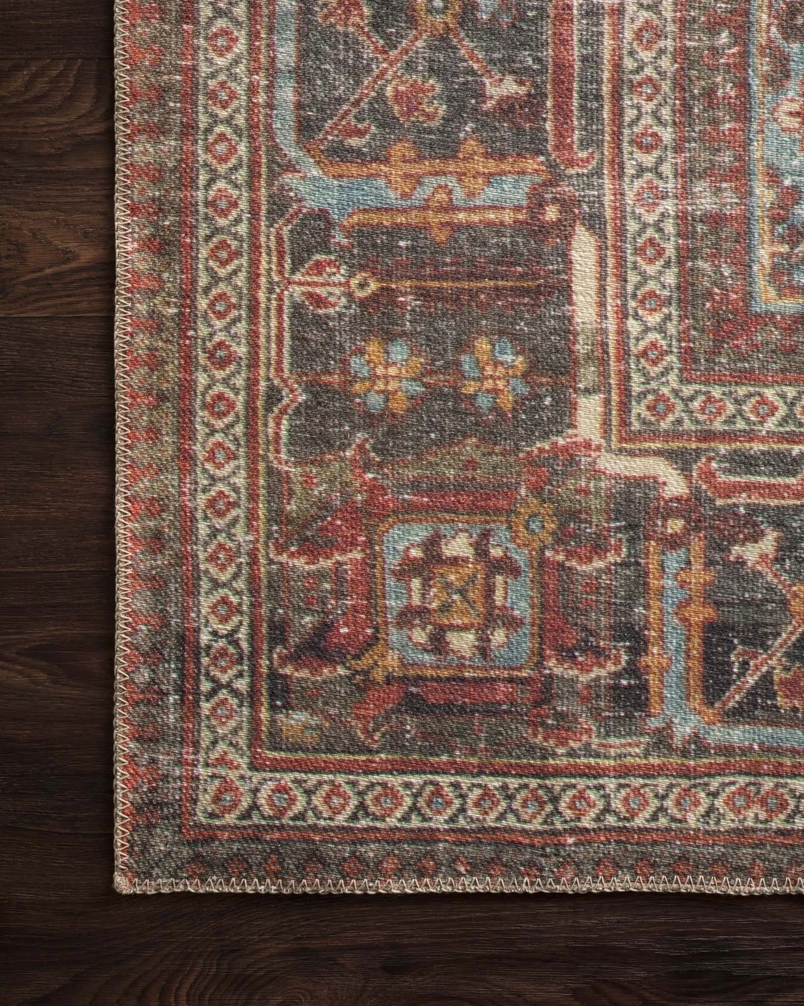 Loloi Loren Brick / Midnight Rug