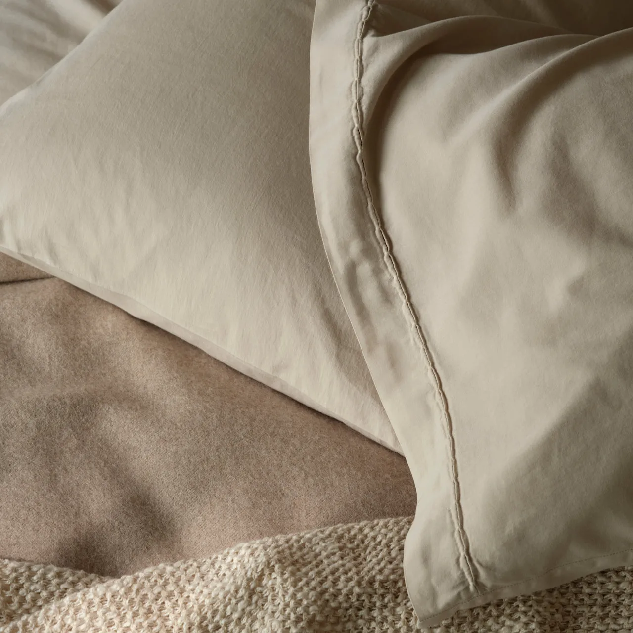 Porto Putty Cotton Bedlinen Fitted Sheet