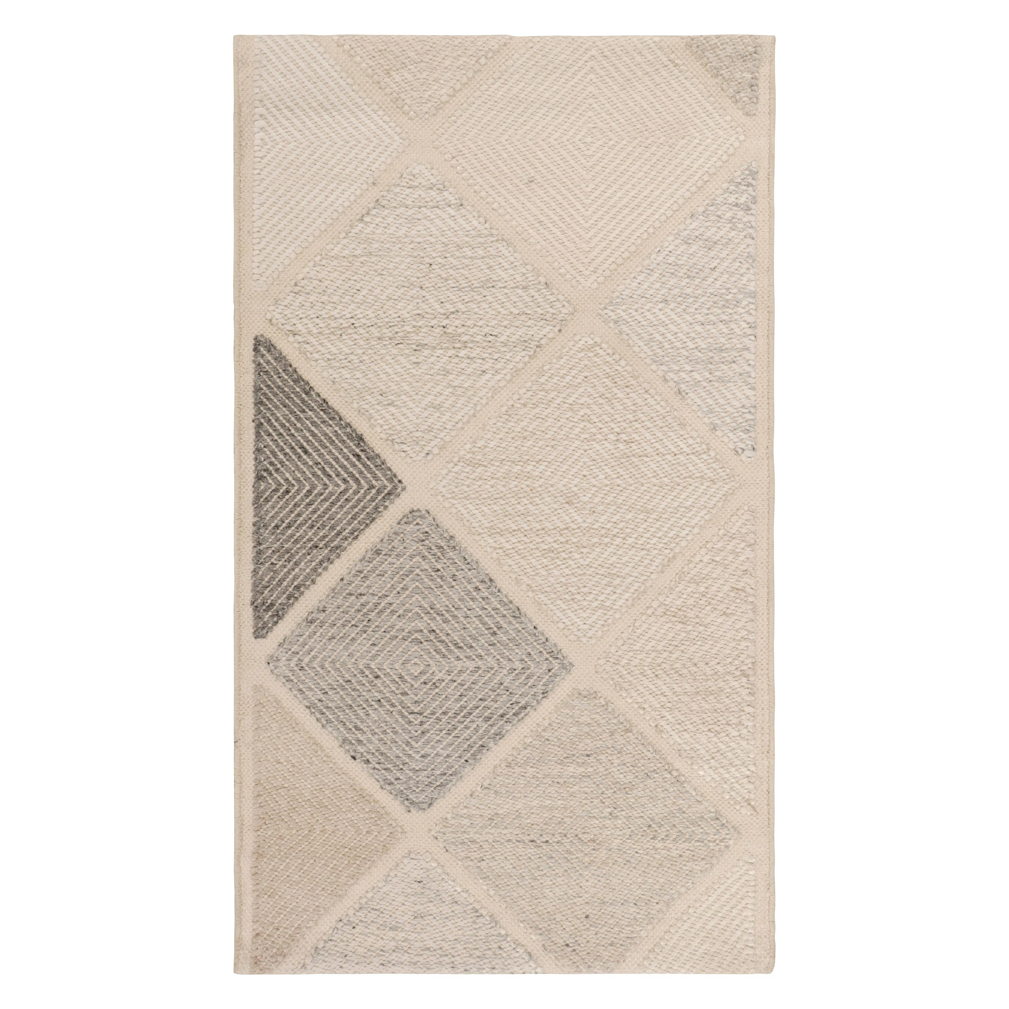 White Swedish Flatweave Wool Rug - 2'10" x 5'