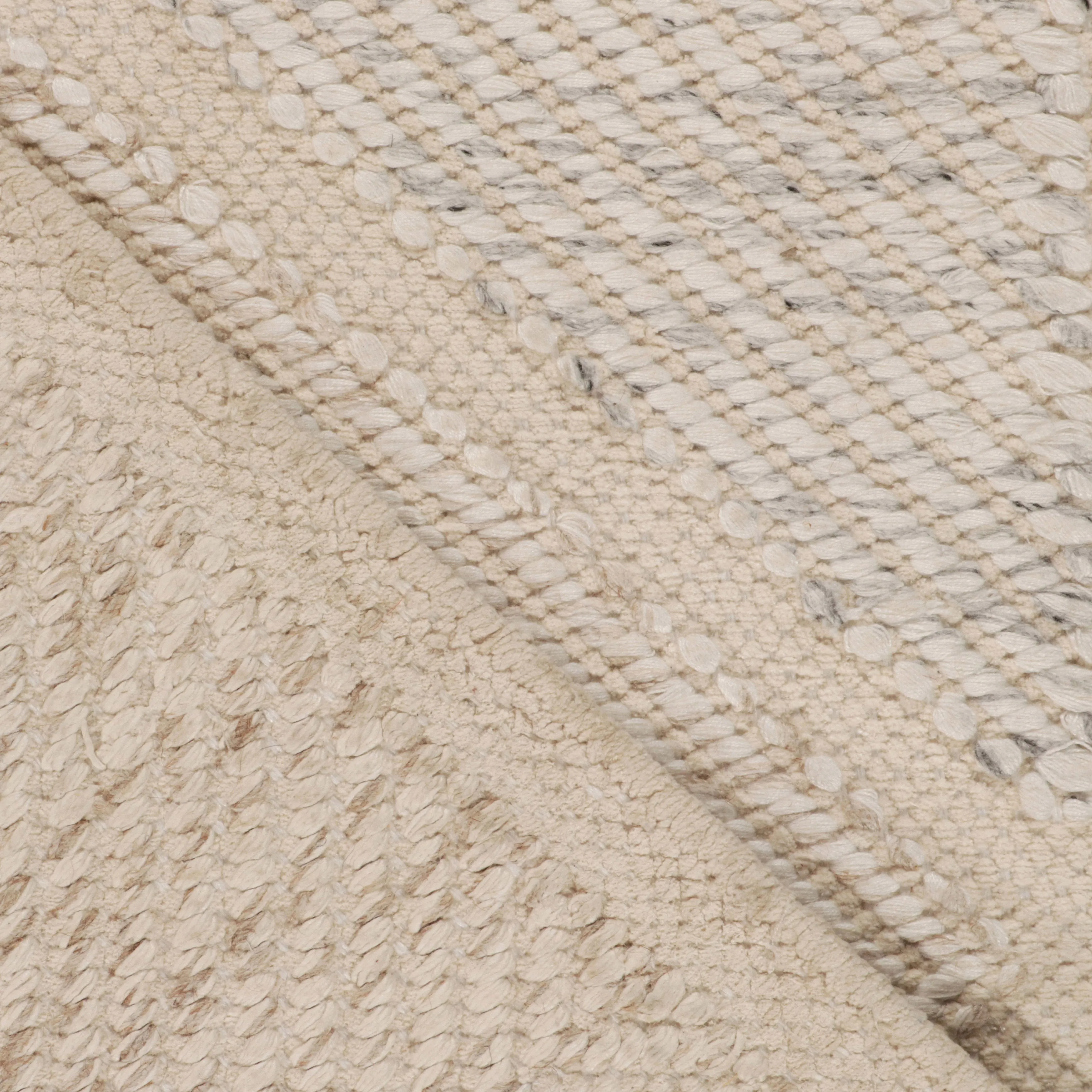 White Swedish Flatweave Wool Rug - 2'10" x 5'